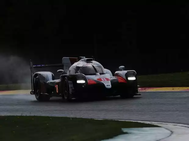 Kazuki Nakajima, Fernando Alonso Titel-Bild zur News: Kazuki Nakajima, Fernando Alonso