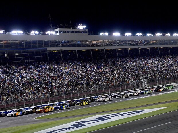 Clint Bowyer Clint Bowyer