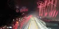 Feuerwerk über der Boxengeraden des Singapur Grand Prix