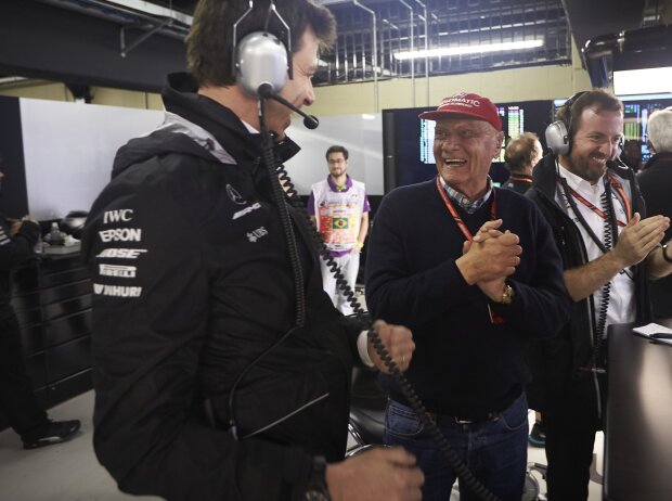 Titel-Bild zur News: Toto Wolff, Niki Lauda, Valtteri Bottas