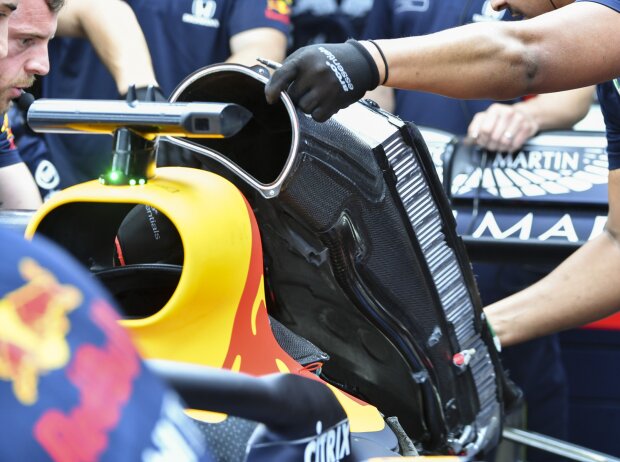 Titel-Bild zur News: Kühler bei Red Bull