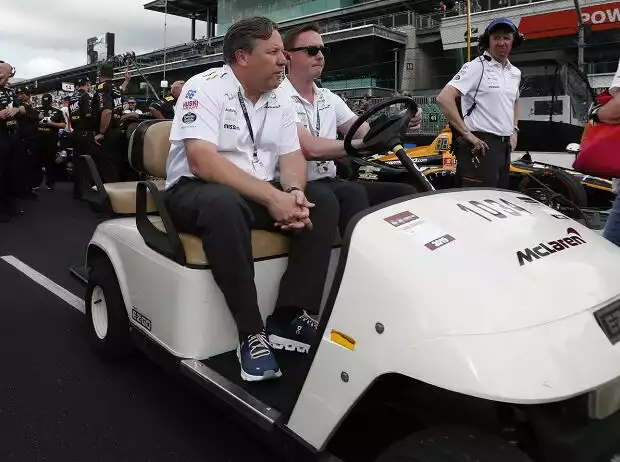 Fernando Alonso, Zak Brown Titel-Bild zur News: Fernando Alonso, Zak Brown