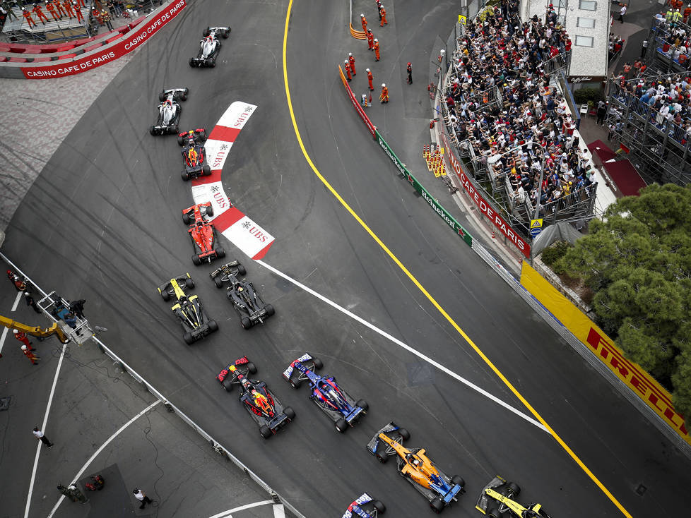 Lewis Hamilton, Valtteri Bottas, Max Verstappen, Sebastian Vettel, Daniel Ricciardo, Kevin Magnussen, Pierre Gasly, Daniil Kwjat, Carlos Sainz, Alexander Albon, Nico Hülkenberg