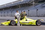 Simon Pagenaud (Penske) und Roger Penske 