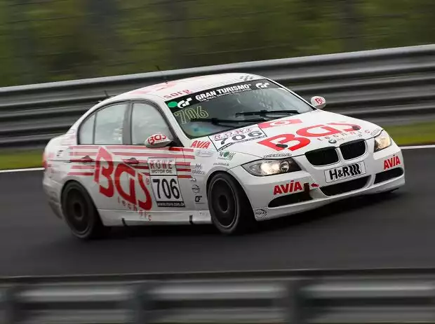 BMW 325i, Sorg Rennsport Titel-Bild zur News: BMW 325i, Sorg Rennsport