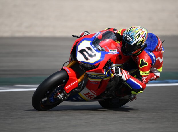 Leon Camier Leon Camier