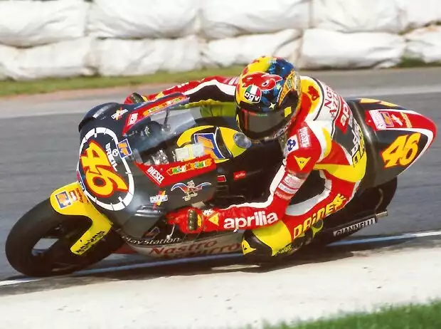 1996 debütierte der weit überdurchschnittlich talentierte Youngster Valentino Rossi in der globalen Motorradrennsport-Szene Titel-Bild zur News: 1996 debütierte der weit überdurchschnittlich talentierte Youngster Valentino Rossi in der globalen Motorradrennsport-Szene