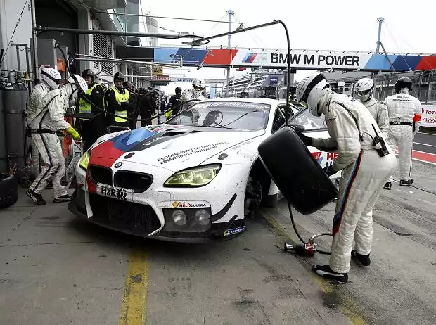 Augusto Farfus, Martin Tomczyk, Timo Scheider, Boxenstopp Titel-Bild zur News: Augusto Farfus, Martin Tomczyk, Timo Scheider, Boxenstopp