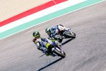 Cal Crutchlow vor Karel Abraham 