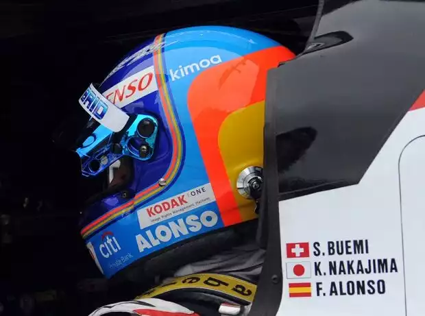 Kazuki Nakajima, Fernando Alonso Titel-Bild zur News: Kazuki Nakajima, Fernando Alonso