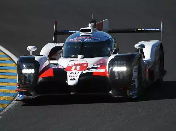 Kazuki Nakajima, Fernando Alonso, Mike Conway Titel-Bild zur News: Kazuki Nakajima, Fernando Alonso, Mike Conway