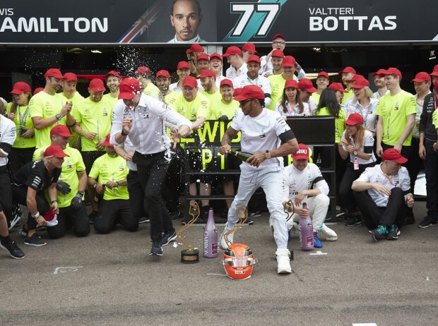 Titel-Bild zur News: Lewis Hamilton, Valtteri Bottas, Toto Wolff