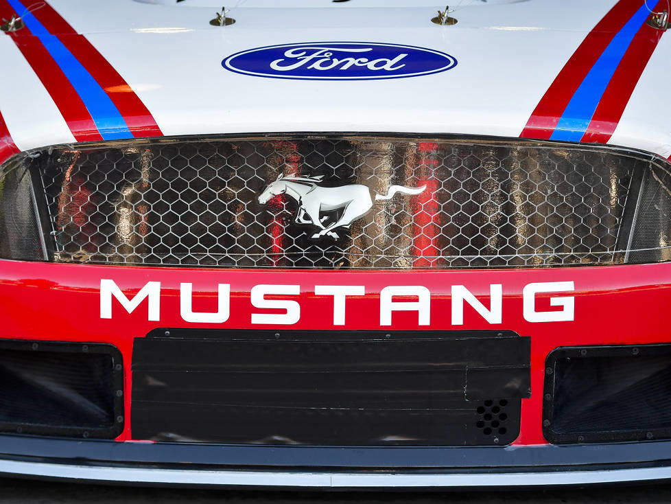 Logo: Ford Mustang