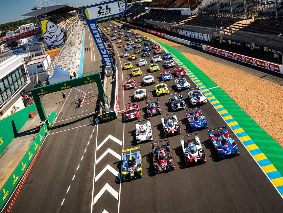 Gruppenfoto: Alle Autos für die 24h Le Mans 2019