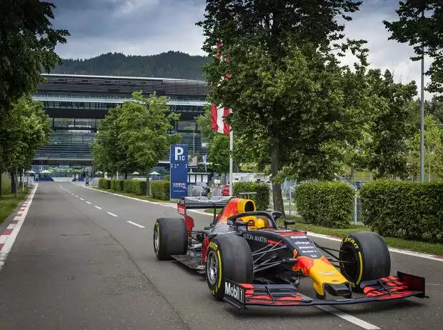 Red Bull RB15 Titel-Bild zur News: Red Bull RB15