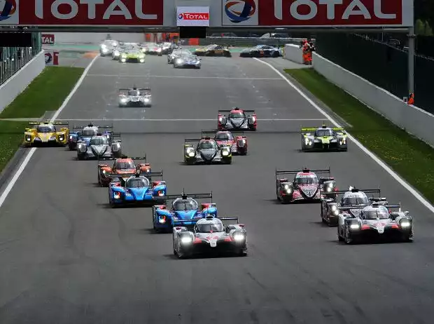 Mike Conway, Kamui Kobayashi, Kazuki Nakajima, Fernando Alonso Titel-Bild zur News: Mike Conway, Kamui Kobayashi, Kazuki Nakajima, Fernando Alonso