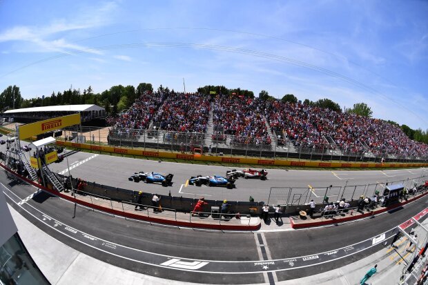 George Russell Robert Kubica Kimi Räikkönen Williams ROKiT Williams Racing F1 ~George Russell (Williams), Robert Kubica (Williams) und Kimi Räikkönen (Alfa Romeo) ~ 