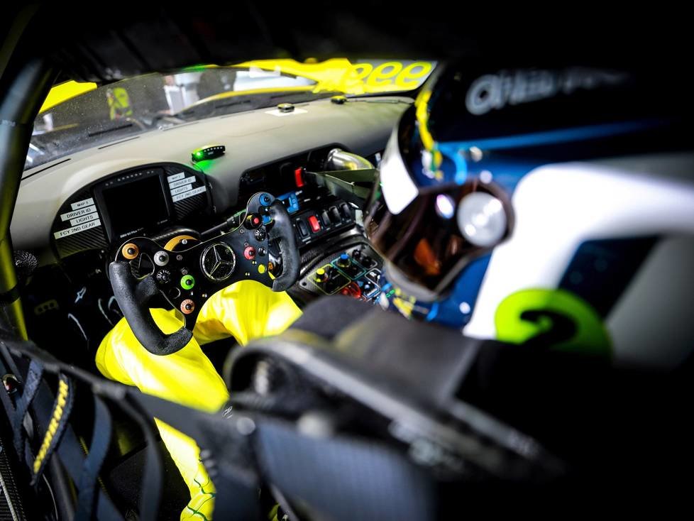 Mercedes-AMG GT3, Cockpit