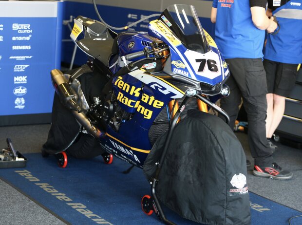 Loris Baz Loris Baz