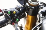 Schaltereinheit am Lenkerstummel der Yamaha R1