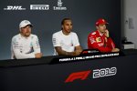 Valtteri Bottas (Mercedes), Lewis Hamilton (Mercedes) und Charles Leclerc (Ferrari) 