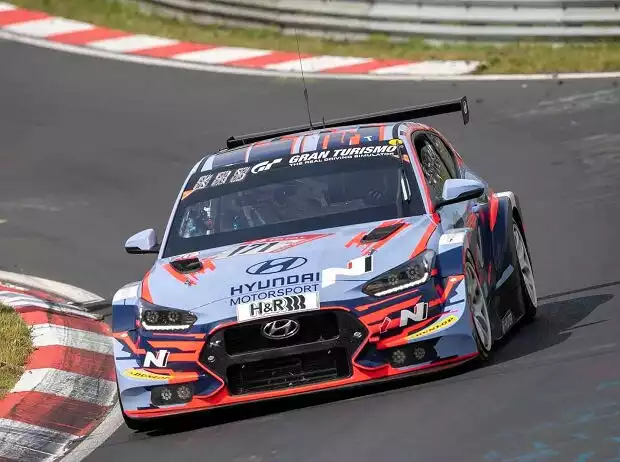 Hyundai Veloster N TCR bei den 24 Stunden vom Nürburgring 2019 Titel-Bild zur News: Hyundai Veloster N TCR bei den 24 Stunden vom Nürburgring 2019