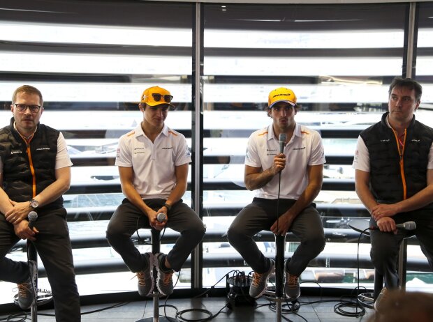 Lando Norris, Carlos Sainz, James Key