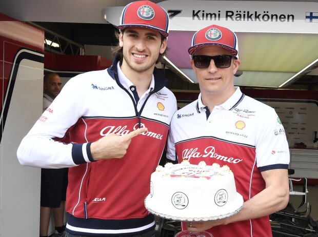 Titel-Bild zur News: Antonio Giovinazzi, Kimi Räikkönen