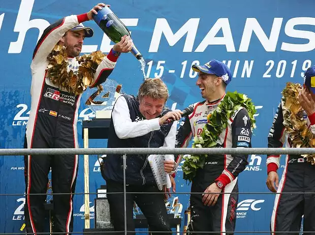 Kazuki Nakajima, Fernando Alonso Titel-Bild zur News: Kazuki Nakajima, Fernando Alonso