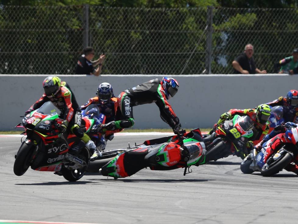 Bradley Smith, Aleix Espargaro