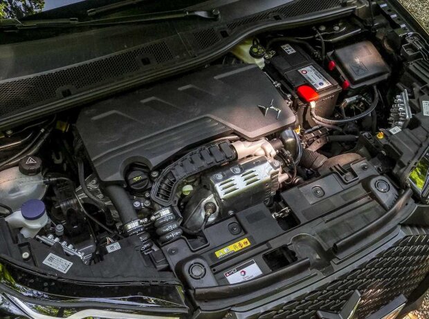 Motor des DS 3 Crossback PureTech 155 (2019) Motor des DS 3 Crossback PureTech 155 (2019)
