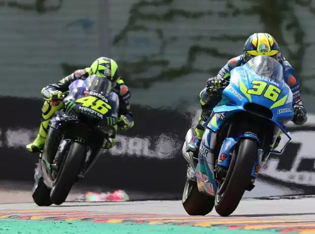 Titel-Bild zur News: Joan Mir, Valentino Rossi