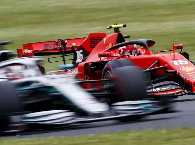 Charles Leclerc, Lewis Hamilton Titel-Bild zur News: Charles Leclerc, Lewis Hamilton