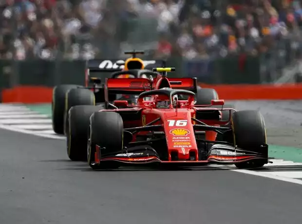 Charles Leclerc, Max Verstappen Titel-Bild zur News: Charles Leclerc, Max Verstappen
