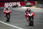 Chaz Davies vor Alvaro Bautista