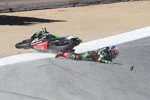 Leon Haslam stürzt in Lauf 1