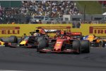 Charles Leclerc (Ferrari) und Max Verstappen (Red Bull) 