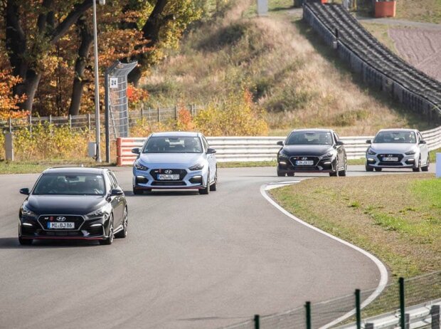 Titel-Bild zur News: N-Faktor für alle: Beim Hyundai N Track Day am Bilster Berg geht es rund