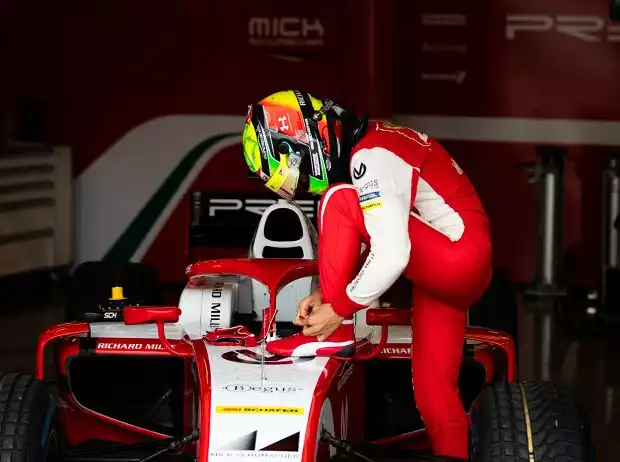 Mick Schumacher, Schnürsenkel, Schuhe Titel-Bild zur News: Mick Schumacher, Schnürsenkel, Schuhe