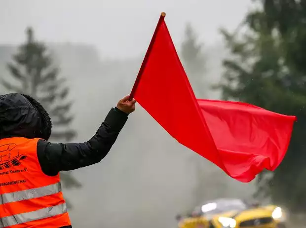 Rote Flagge Titel-Bild zur News: Rote Flagge
