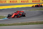 Charles Leclerc (Ferrari) und Pierre Gasly (Red Bull) 