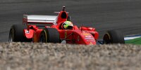 Bild zum Inhalt: Mick Schumacher: Emotionale Runden im Weltmeister-Ferrari
