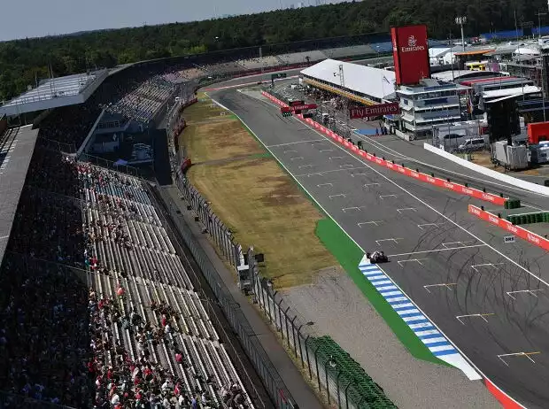 Hockenheim Tribüne Titel-Bild zur News: Hockenheim Tribüne