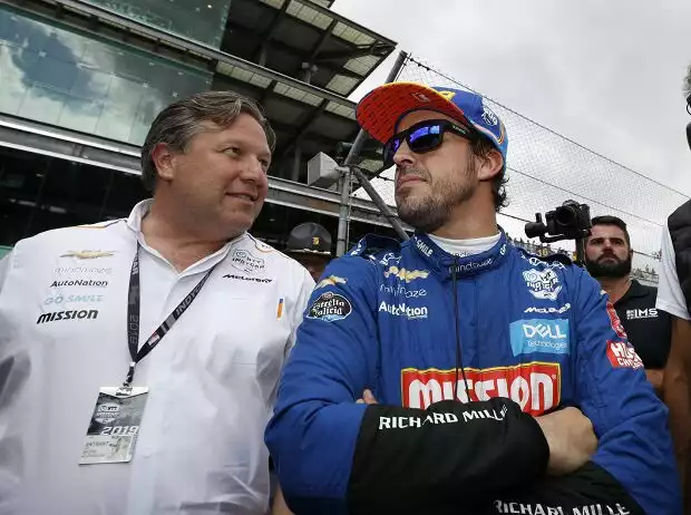 Fernando Alonso, Zak Brown Titel-Bild zur News: Fernando Alonso, Zak Brown