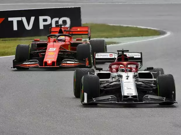 Kimi Räikkönen, Sebastian Vettel Titel-Bild zur News: Kimi Räikkönen, Sebastian Vettel