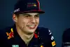 Bild zum Inhalt: 1.000 PS: Max Verstappen macht sich über Renault lustig