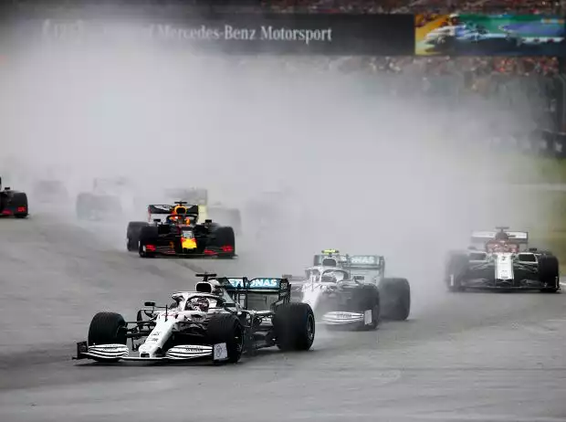 Lewis Hamilton, Valtteri Bottas, Kimi Räikkönen Titel-Bild zur News: Lewis Hamilton, Valtteri Bottas, Kimi Räikkönen