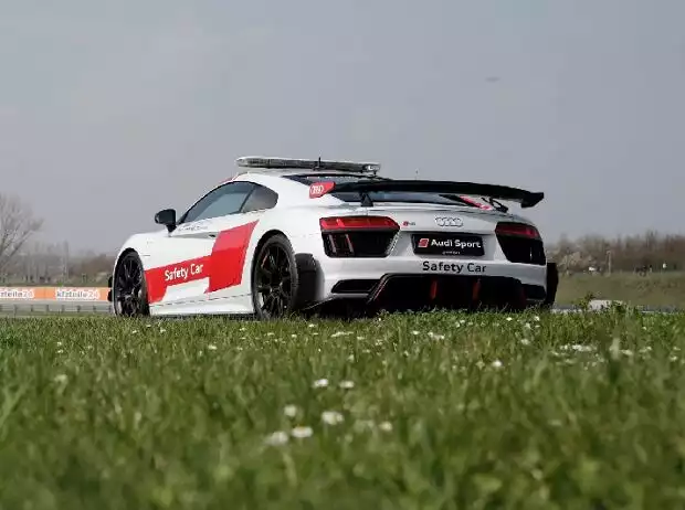 ADAC GT Massters, Safety-Car Titel-Bild zur News: ADAC GT Massters, Safety-Car