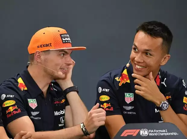 Max Verstappen, Alexander Albon Titel-Bild zur News: Max Verstappen, Alexander Albon