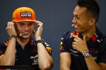 Max Verstappen (Red Bull) und Alexander Albon (Red Bull) 